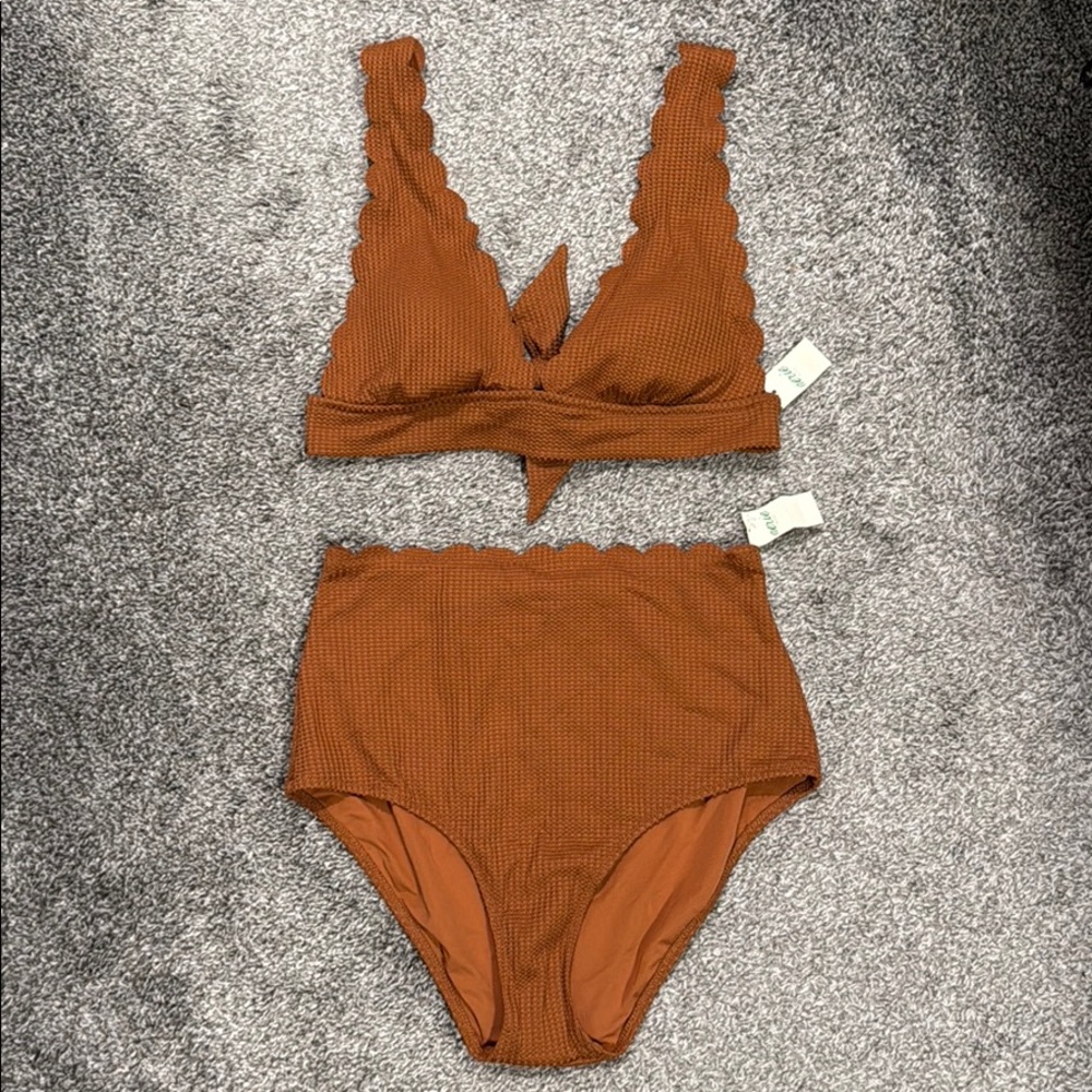 Aerie High Rise Scalloped Bikini, size small